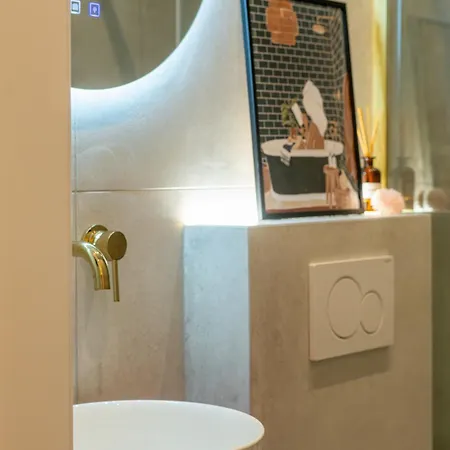 Akacfa-a111 Stylish 1 Bedroom 부다페스트